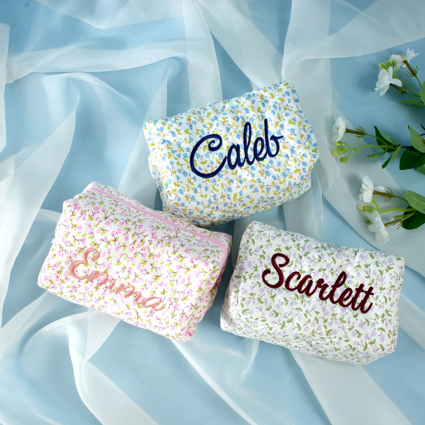 Personalized Floral Embroidered Makeup Bag: Custom Cosmetic Pouch