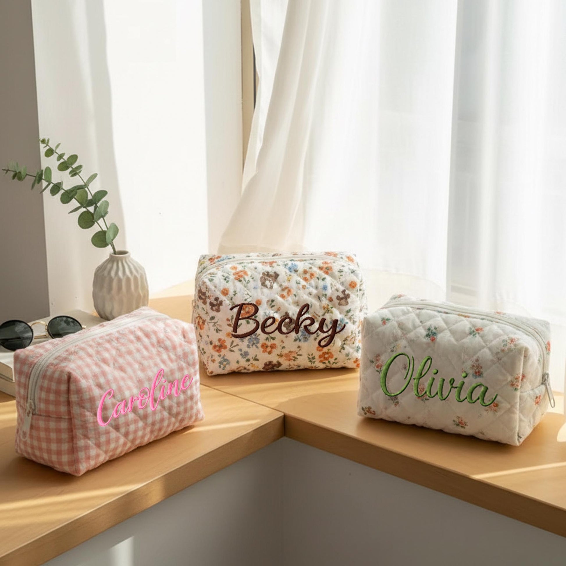 Custom Embroidered Makeup Bag, Personalized Floral Cosmetic Pouch, Travel Toiletry Bag, Bridesmaid Gift